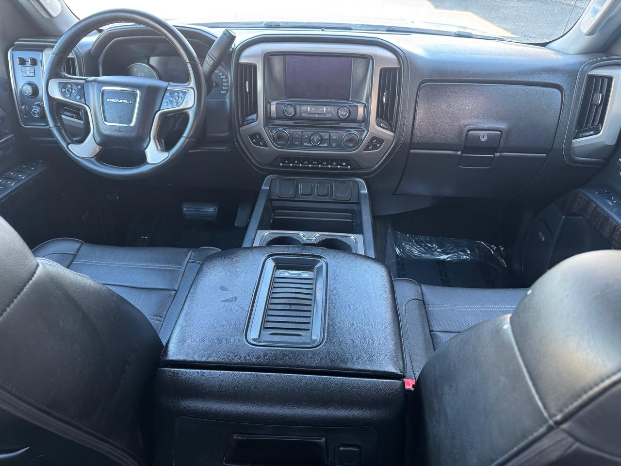 GMC Sierra 2500HD Denali Crew Cab 4WD 2016