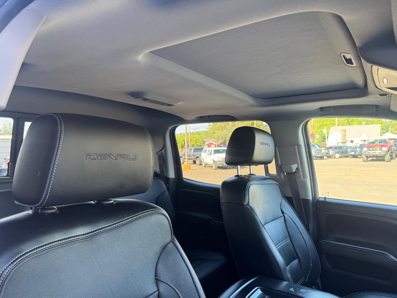 GMC Sierra 2500HD Denali Crew Cab 4WD 2016