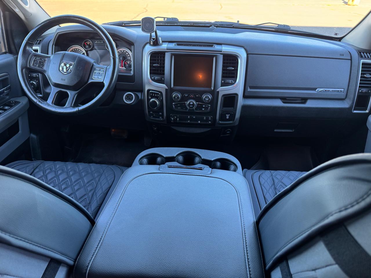 RAM 1500 4WD Crew Cab 140.5" Big Horn 2017
