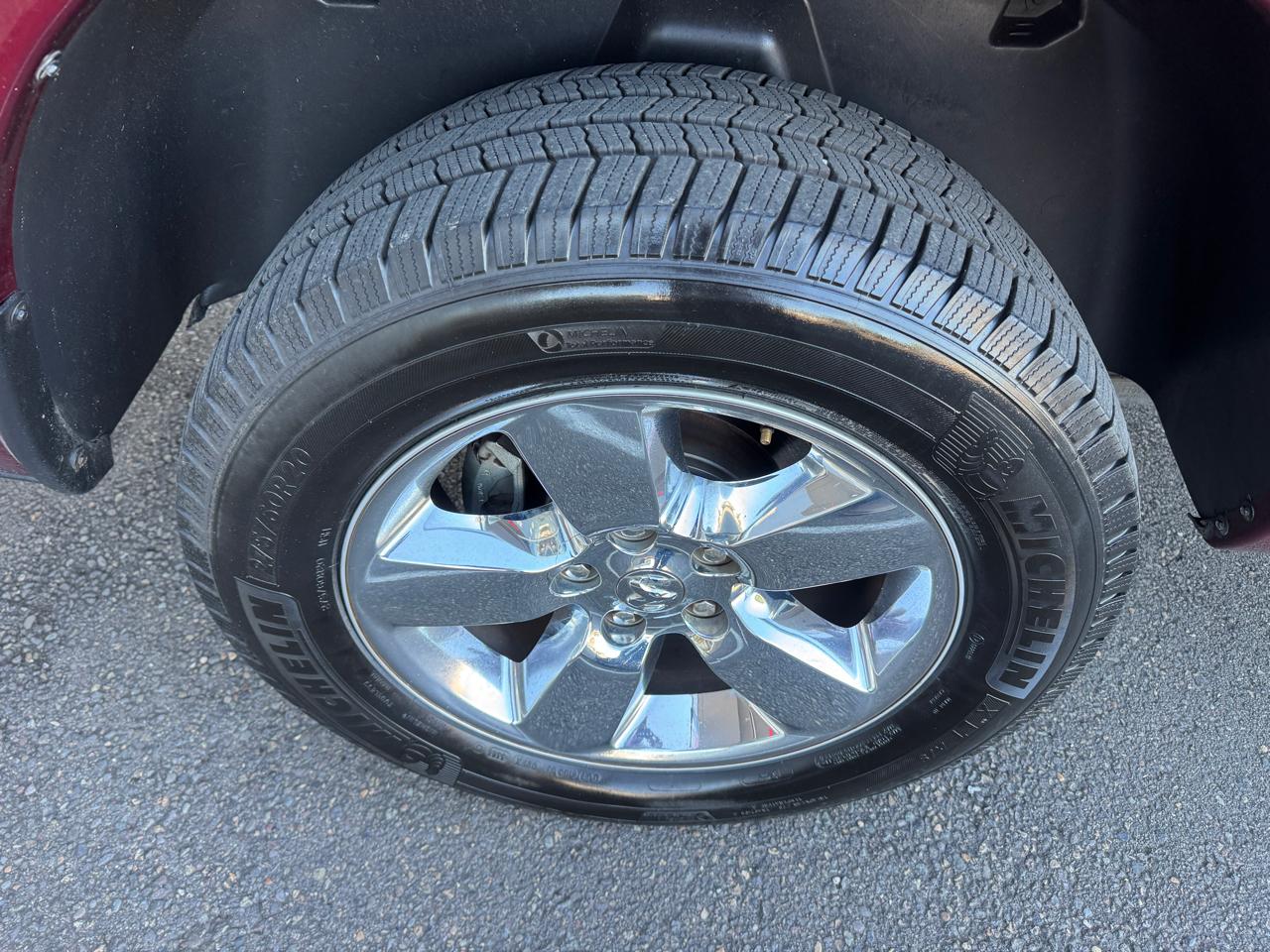 RAM 1500 4WD Crew Cab 140.5" Big Horn 2017