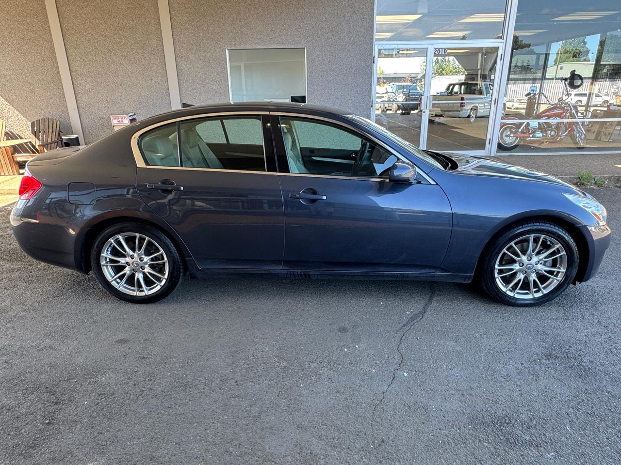 Infiniti G35 Base 2008