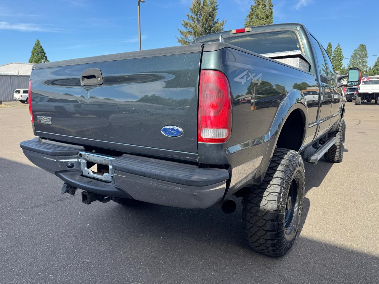 Ford F-250 SD Lariat Crew Cab Long Bed 4WD 2004