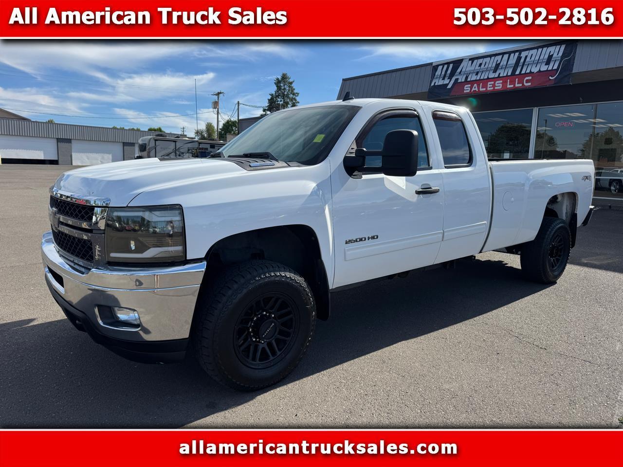 Chevrolet Silverado 3500HD LT Crew Cab 4WD 2011