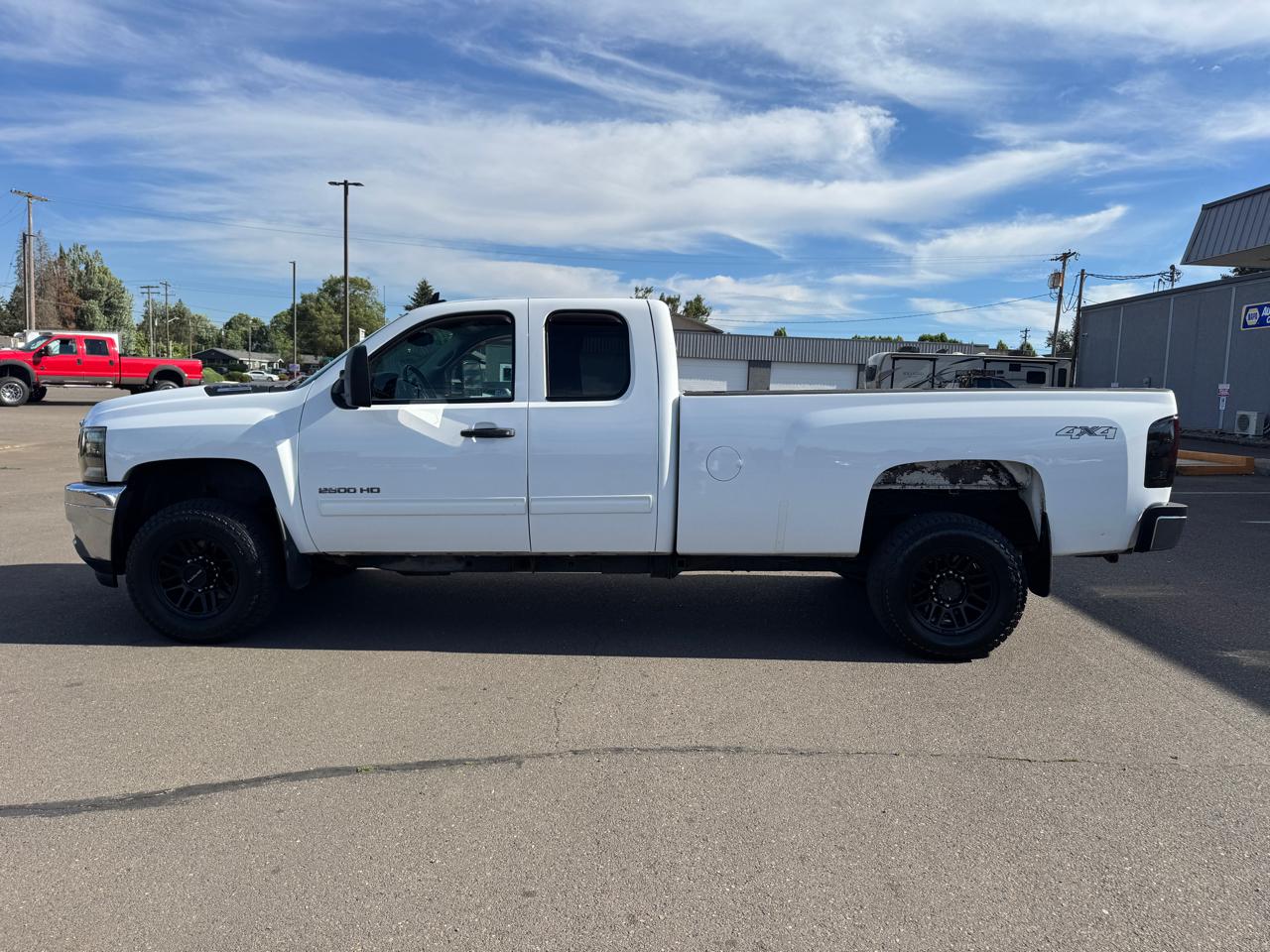 Chevrolet Silverado 3500HD LT Crew Cab 4WD 2011