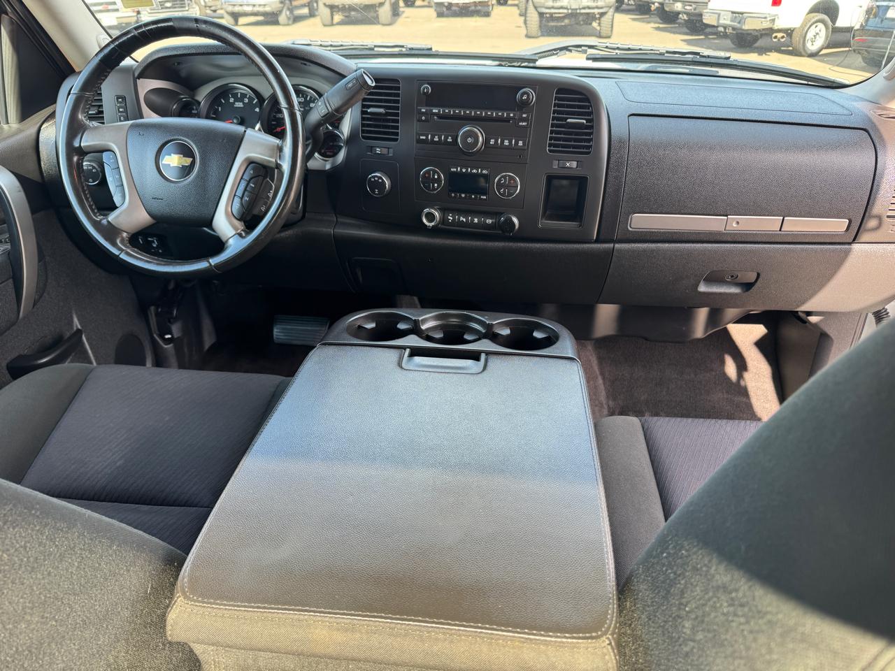 Chevrolet Silverado 3500HD LT Crew Cab 4WD 2011