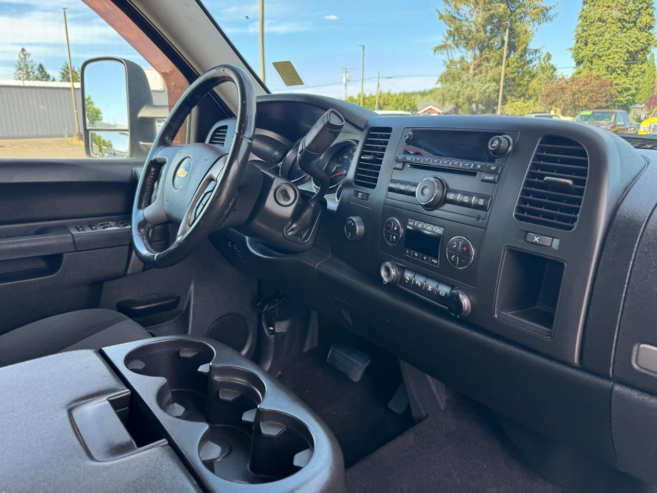 Chevrolet Silverado 3500HD LT Crew Cab 4WD 2011