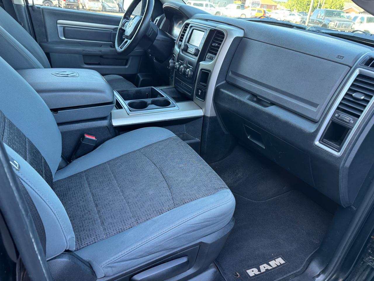 RAM 1500 SLT Quad Cab 4WD 2014
