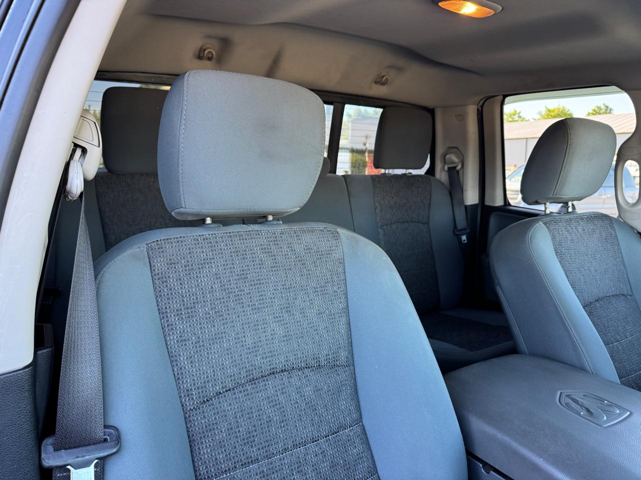 RAM 1500 SLT Quad Cab 4WD 2014