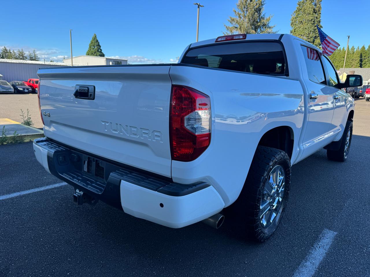 Toyota Tundra Platinum CrewMax 5.7L 4WD 2015