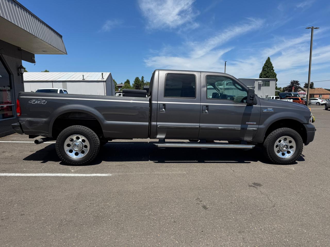 Ford F-350 SD Lariat Crew Cab 4WD 2005