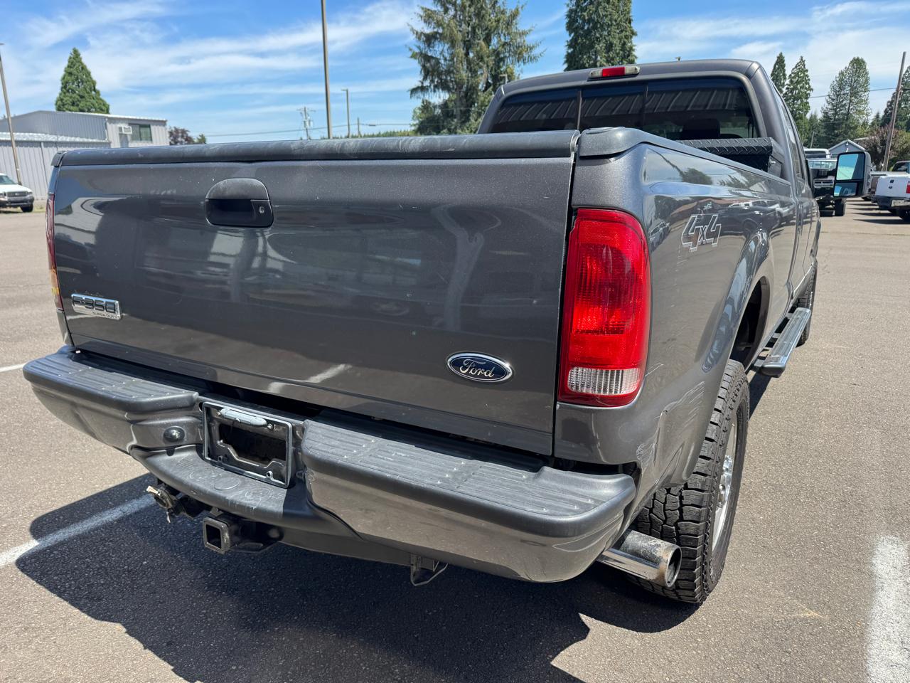 Ford F-350 SD Lariat Crew Cab 4WD 2005