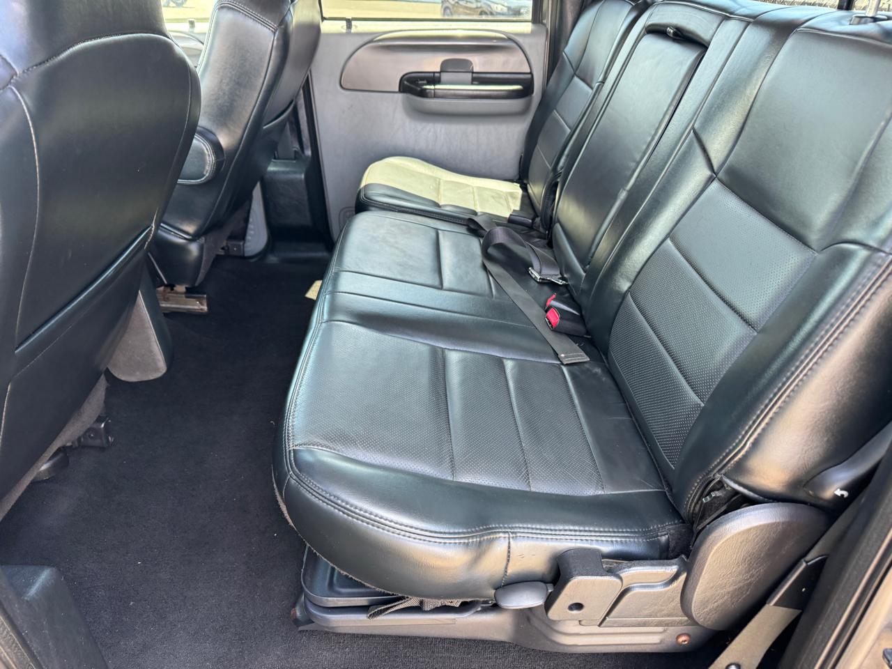 Ford F-350 SD Lariat Crew Cab 4WD 2005