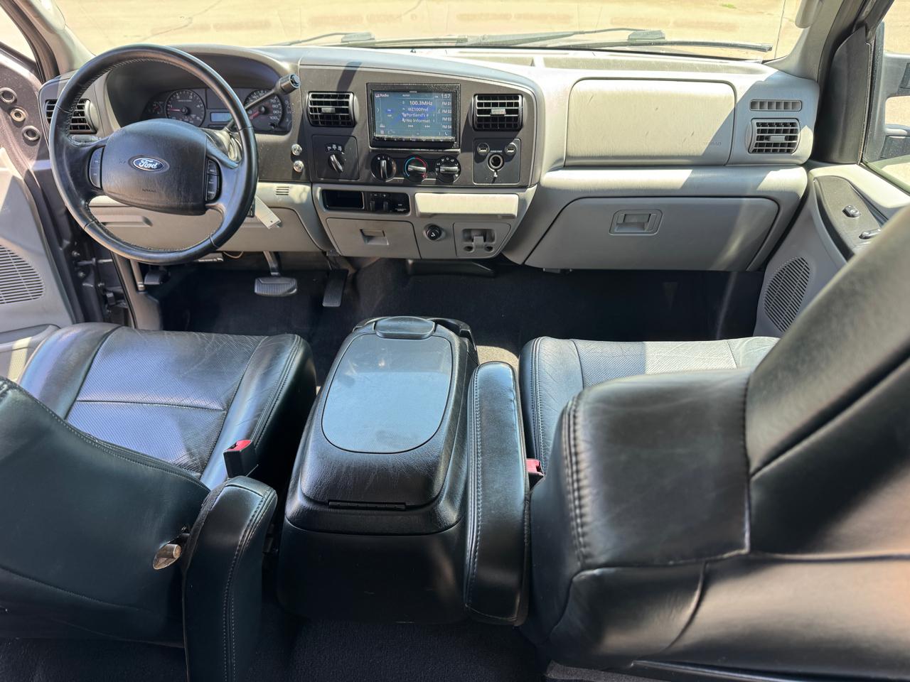 Ford F-350 SD Lariat Crew Cab 4WD 2005