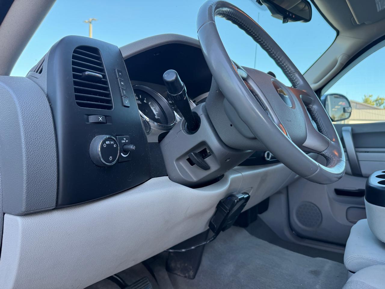 Chevrolet Silverado 1500 LT Crew Cab 4WD 2013