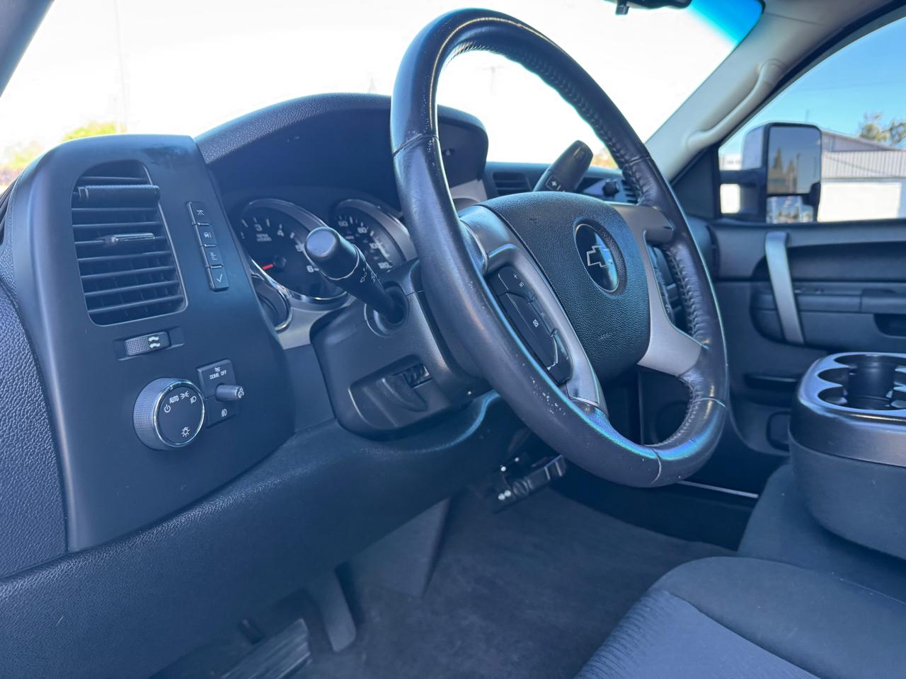 Chevrolet Silverado 1500 LT1 Crew Cab 4WD 2010
