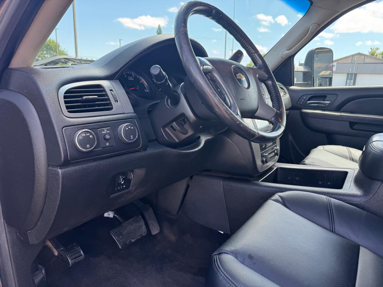 Chevrolet Silverado 3500HD LTZ Crew Cab 4WD 2014