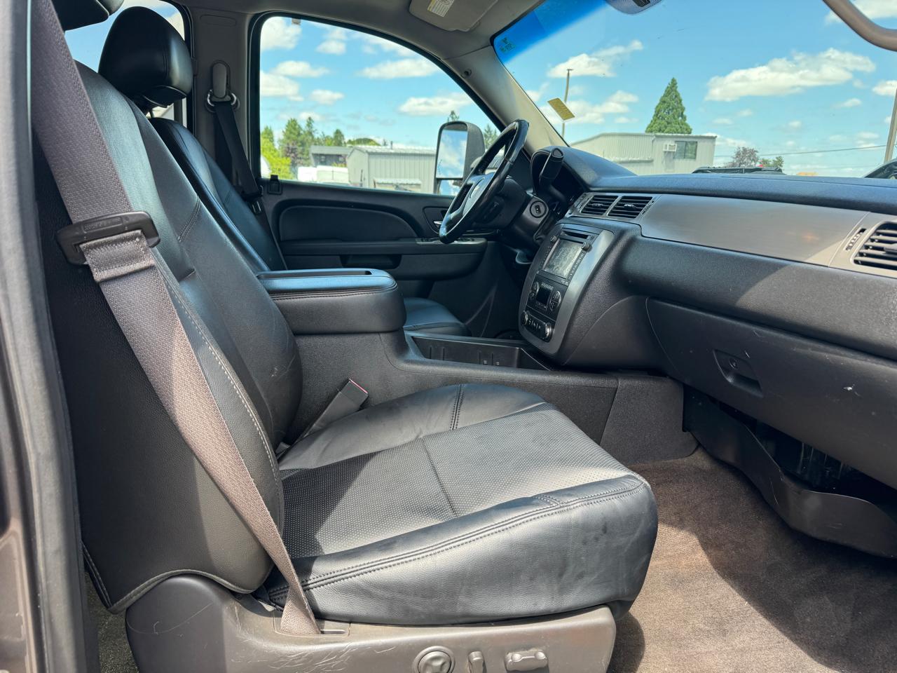 Chevrolet Silverado 3500HD LTZ Crew Cab 4WD 2014