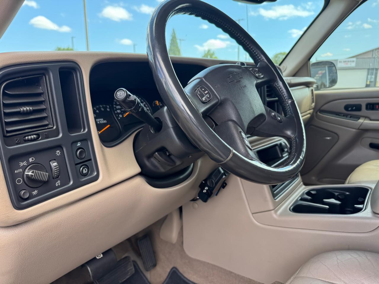 Chevrolet Silverado 2500HD Work Truck Crew Cab Short Bed 2WD 2004