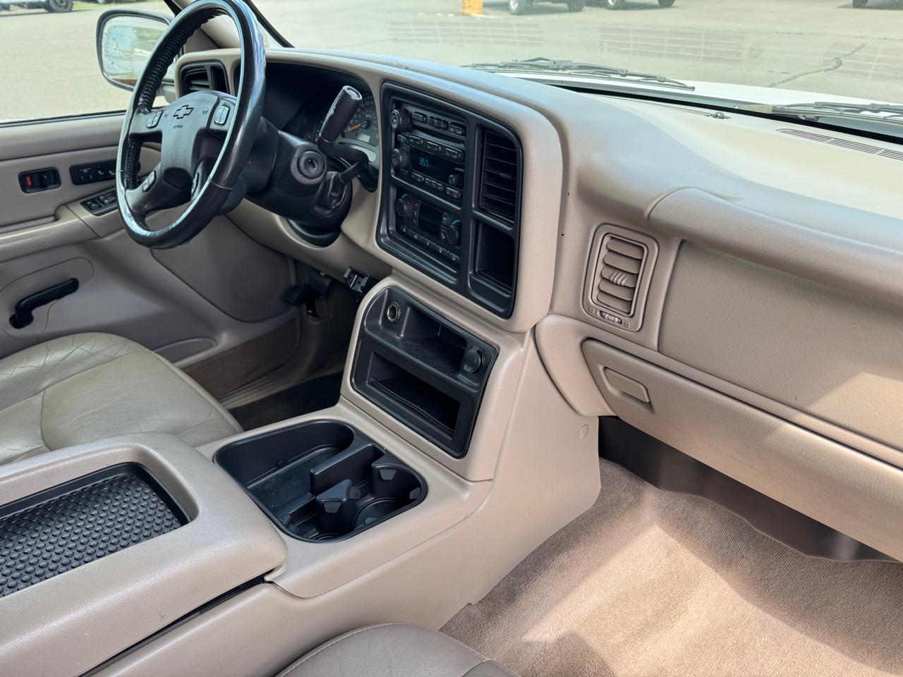 Chevrolet Silverado 2500HD Work Truck Crew Cab Short Bed 2WD 2004