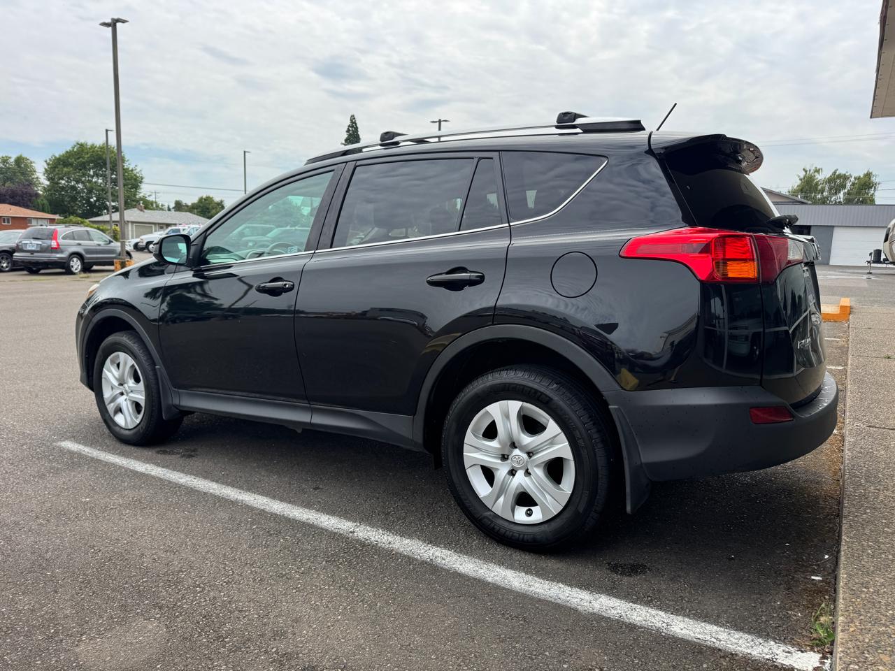 Toyota RAV4 LE AWD 2013