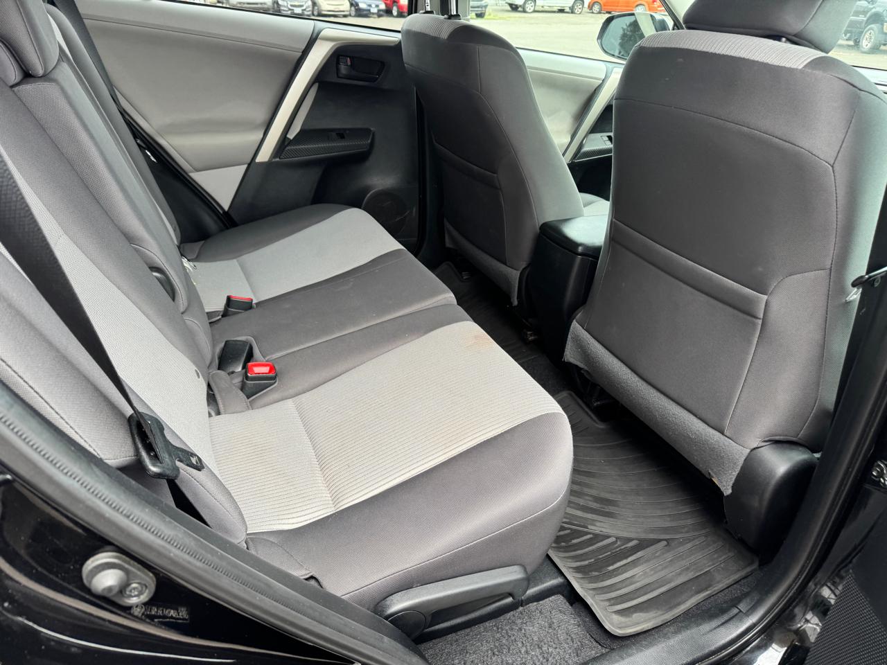 Toyota RAV4 LE AWD 2013