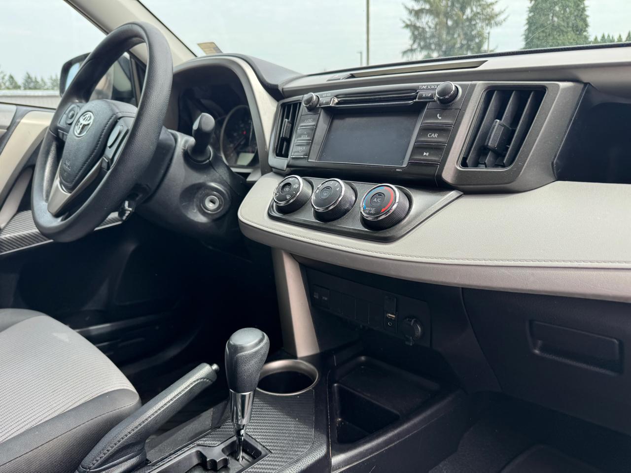 Toyota RAV4 LE AWD 2013