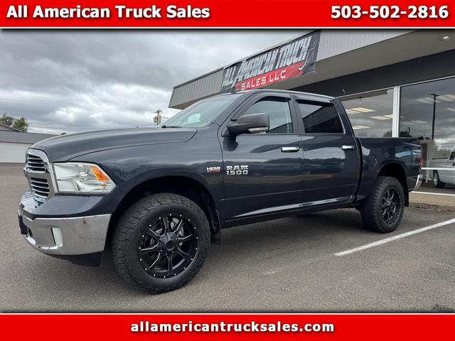 2015 RAM 1500 SLT Crew Cab 4WD