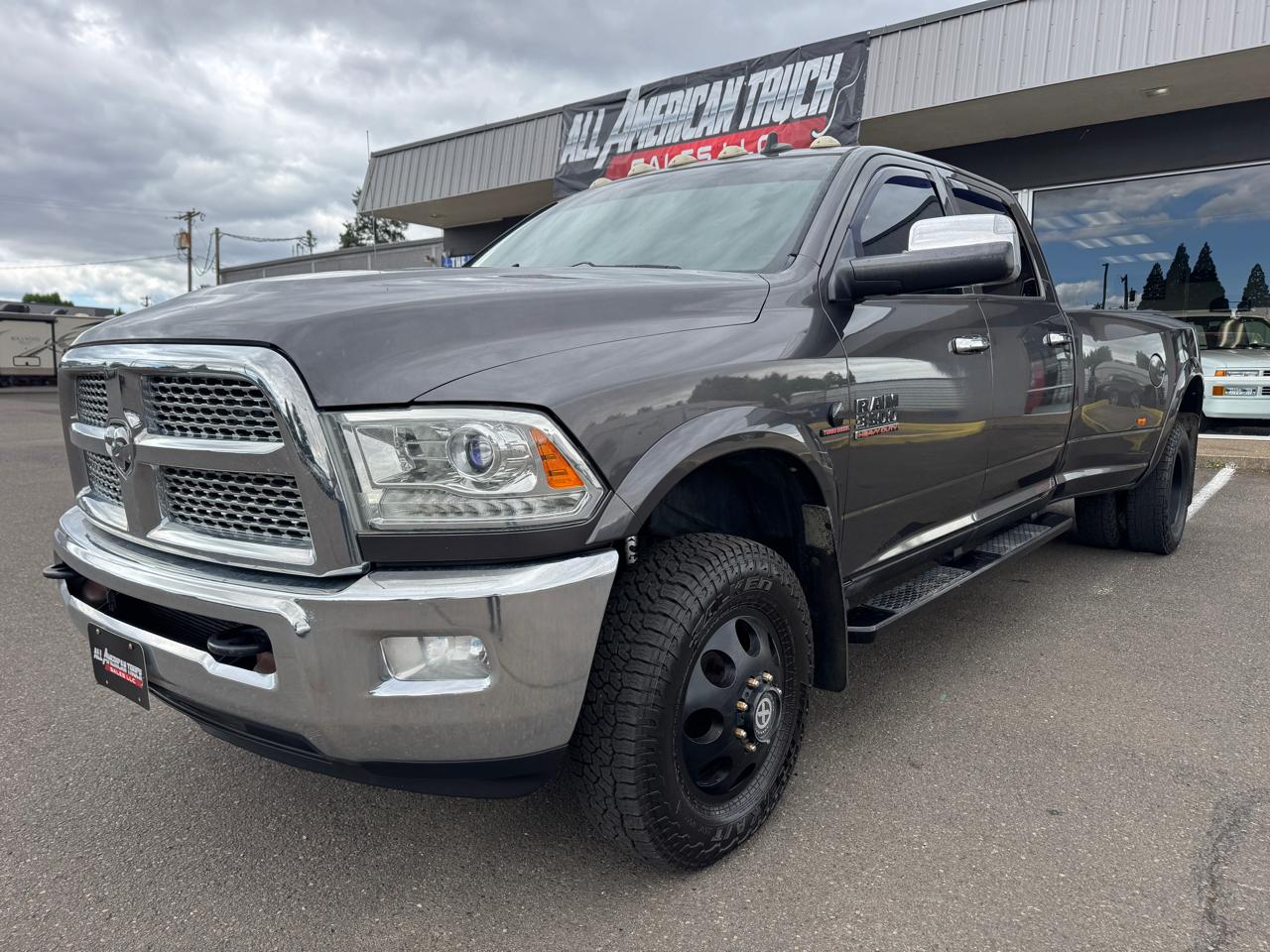 RAM 3500 Laramie Crew Cab LWB 4WD DRW 2015