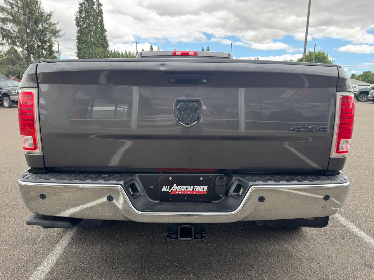 RAM 3500 Laramie Crew Cab LWB 4WD DRW 2015