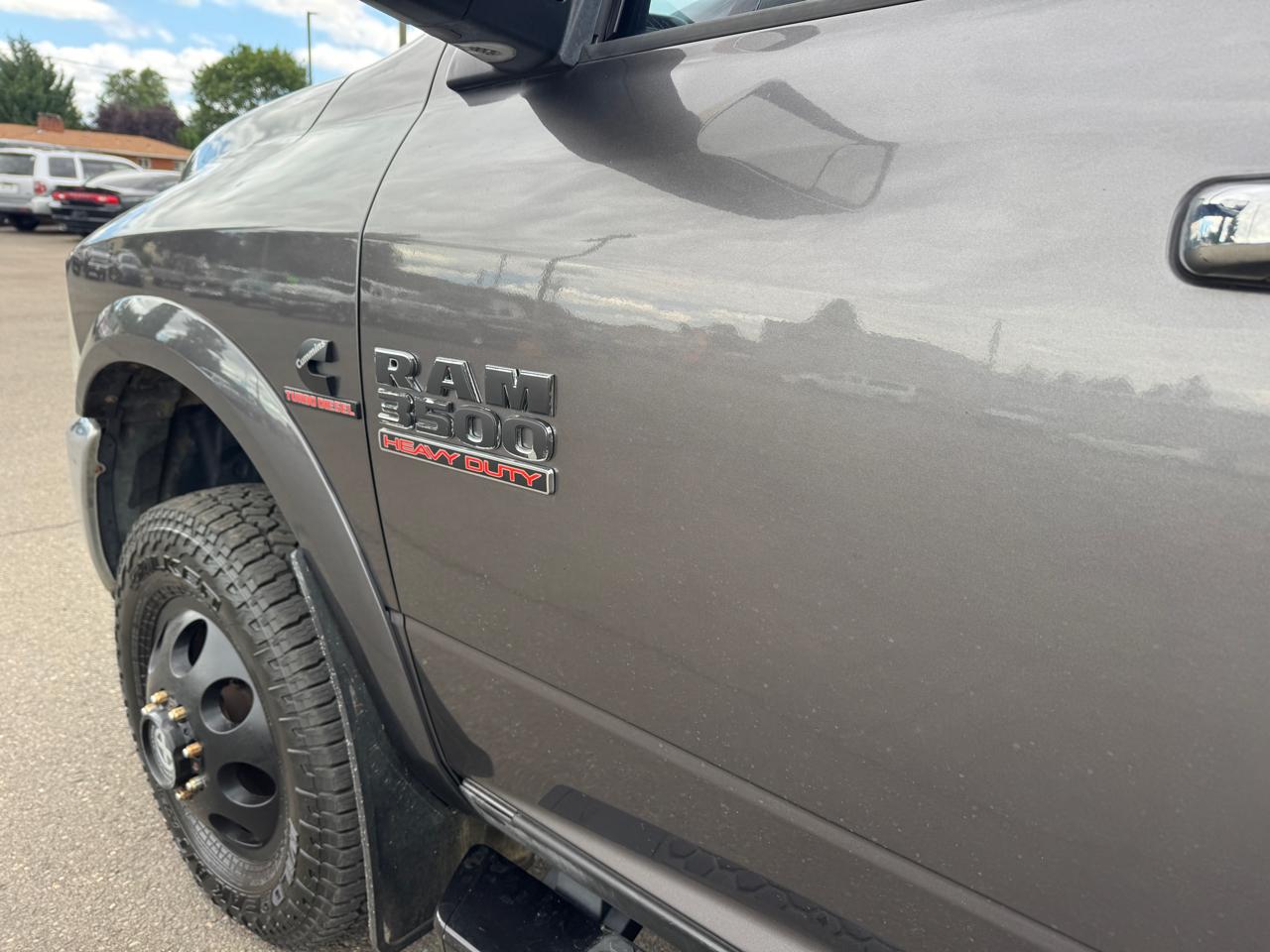 RAM 3500 Laramie Crew Cab LWB 4WD DRW 2015