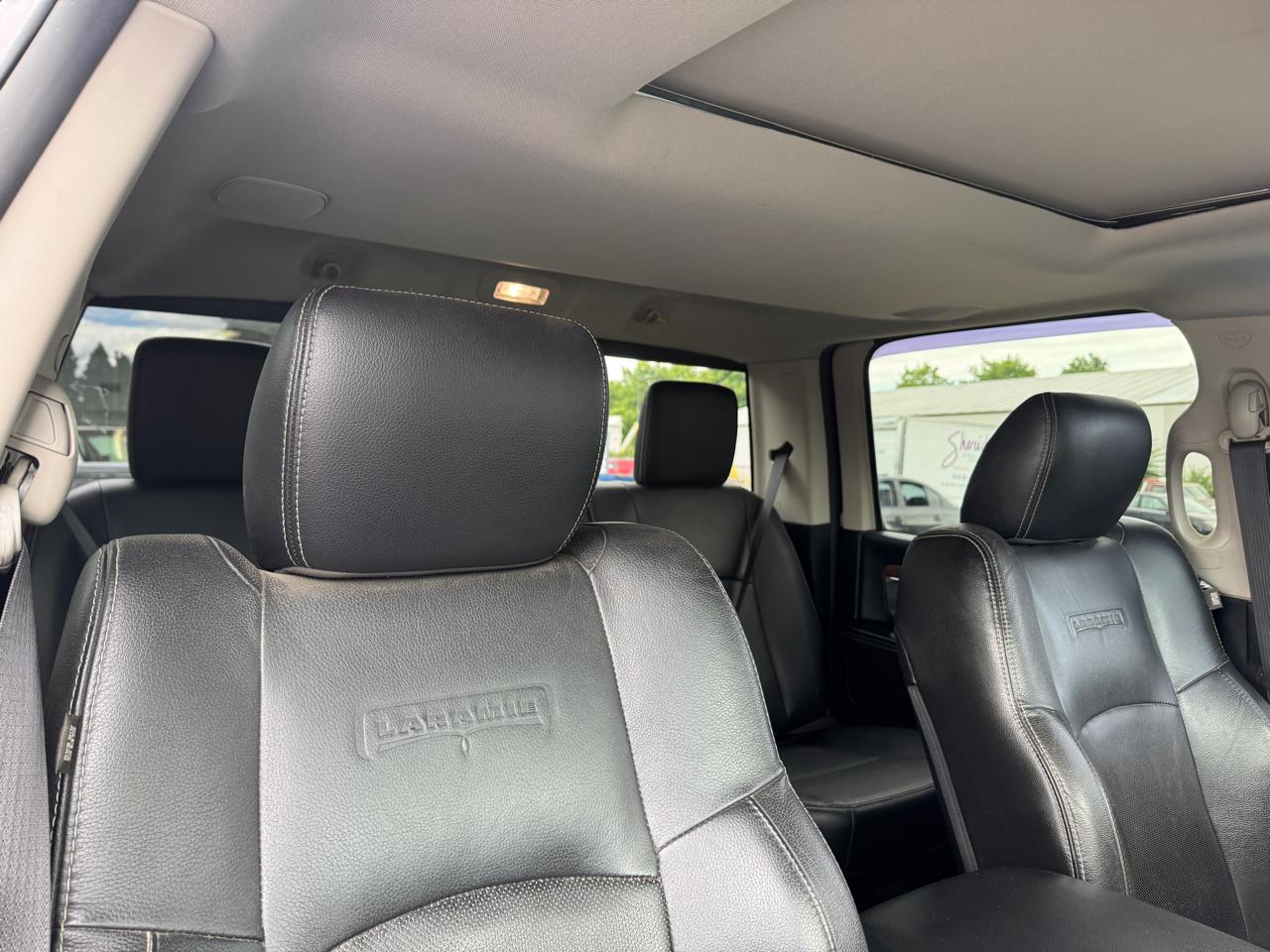 RAM 3500 Laramie Crew Cab LWB 4WD DRW 2015