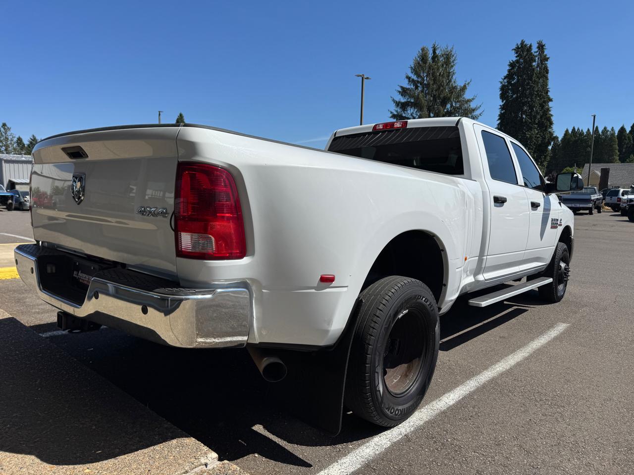 RAM 3500 Tradesman Crew Cab 4WD DRW 2016