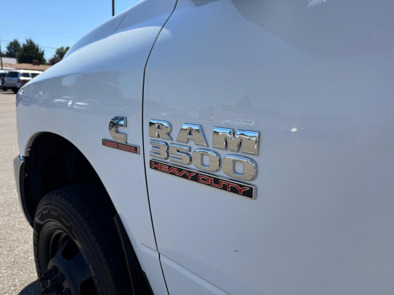 RAM 3500 Tradesman Crew Cab 4WD DRW 2016