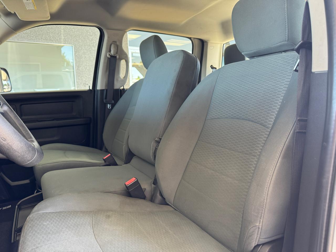 RAM 3500 Tradesman Crew Cab 4WD DRW 2016
