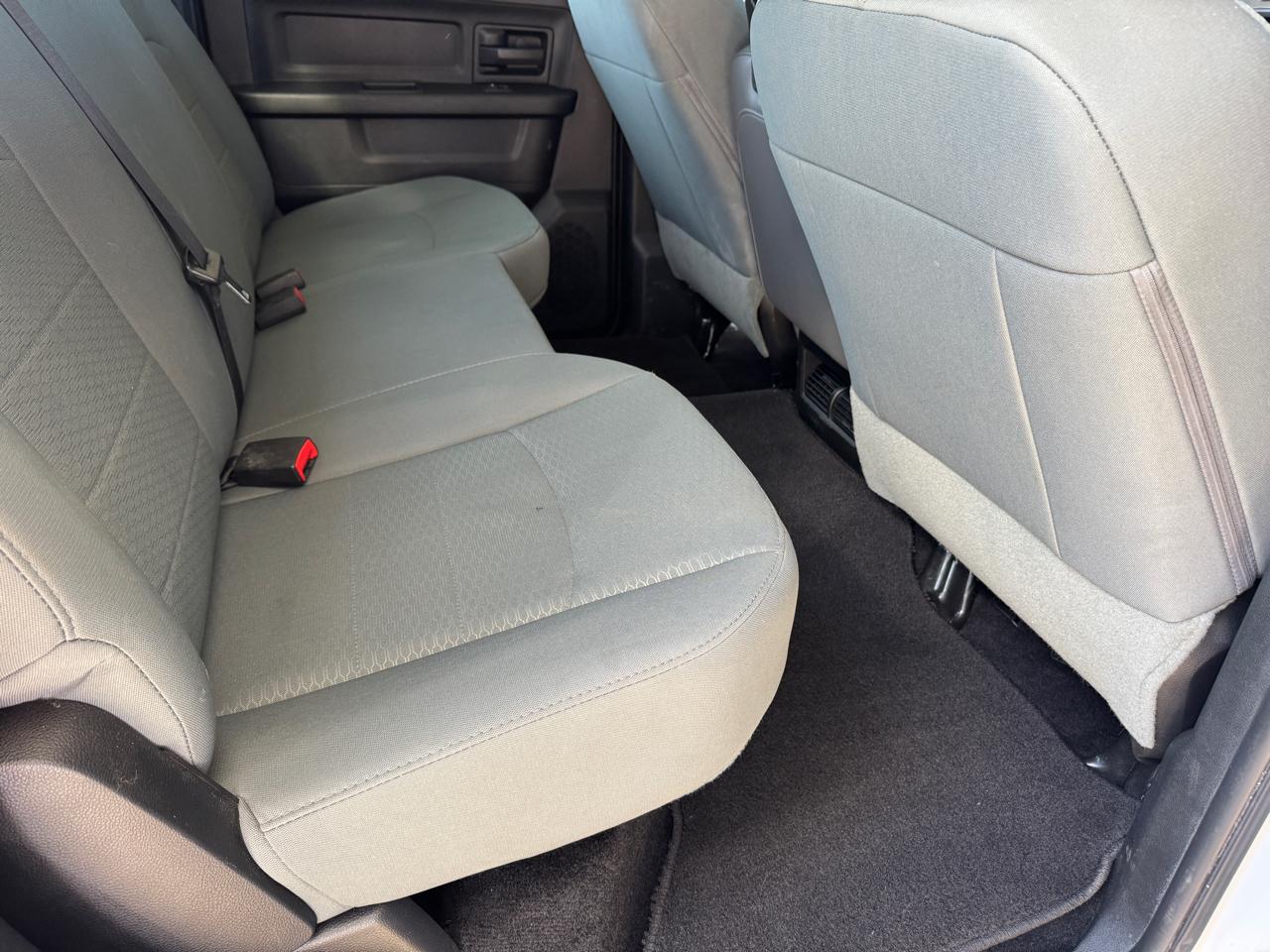 RAM 3500 Tradesman Crew Cab 4WD DRW 2016