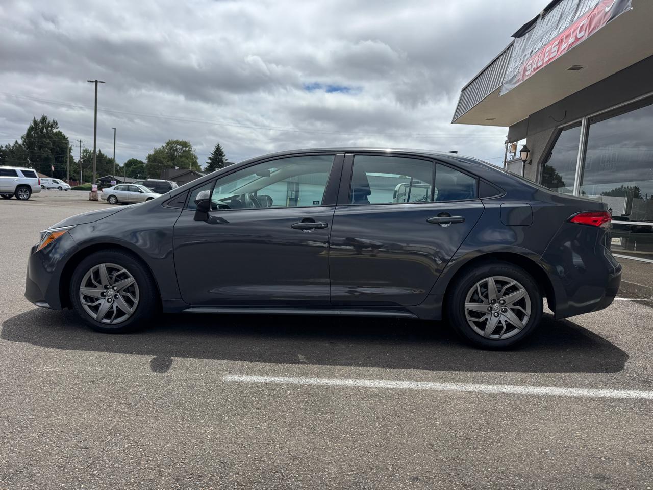 2024 Toyota Corolla LE - Photo 9