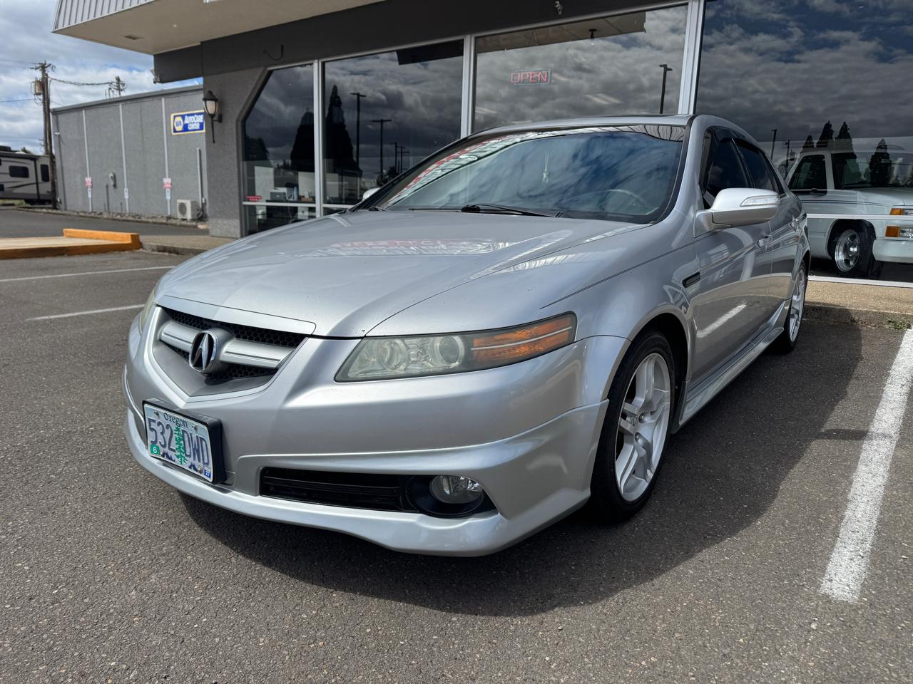 Acura TL 5-Speed AT with Navigation System 2008