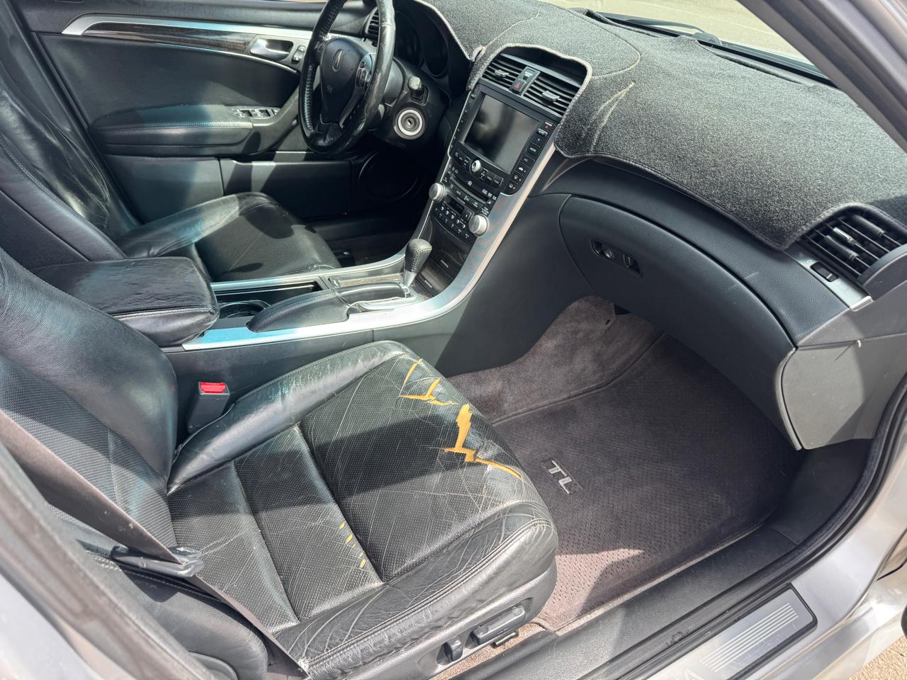 Acura TL 5-Speed AT with Navigation System 2008