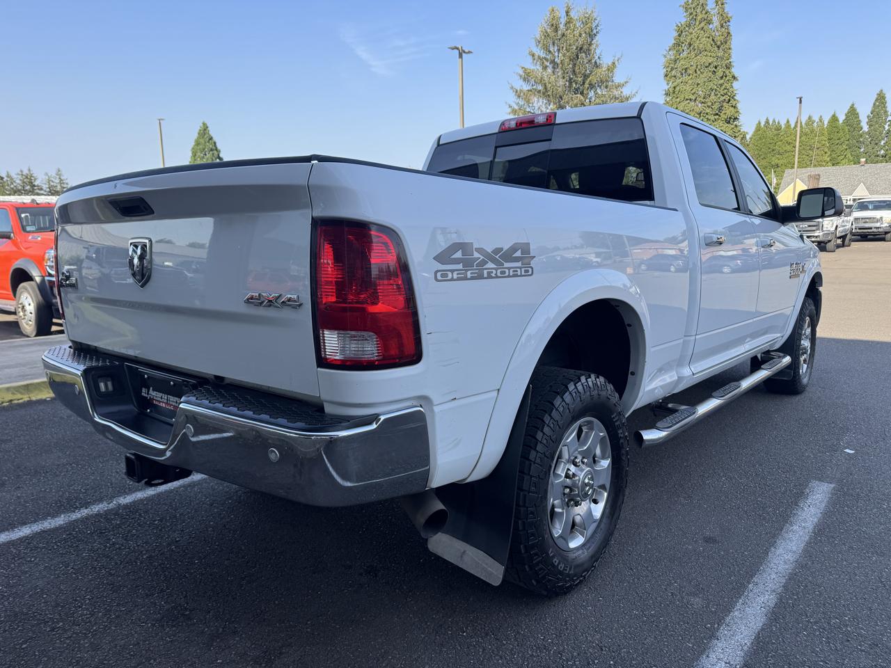 RAM 2500 SLT Crew Cab SWB 4WD 2017