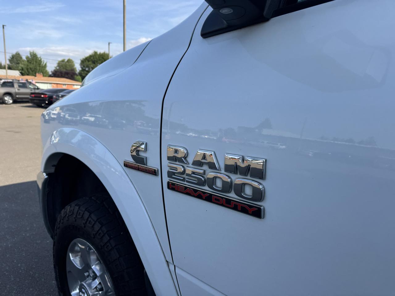RAM 2500 SLT Crew Cab SWB 4WD 2017