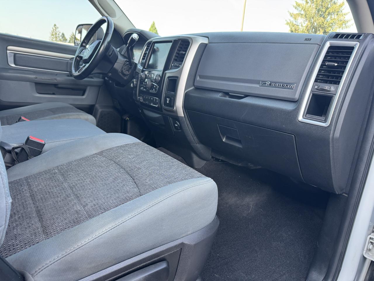 RAM 2500 SLT Crew Cab SWB 4WD 2017