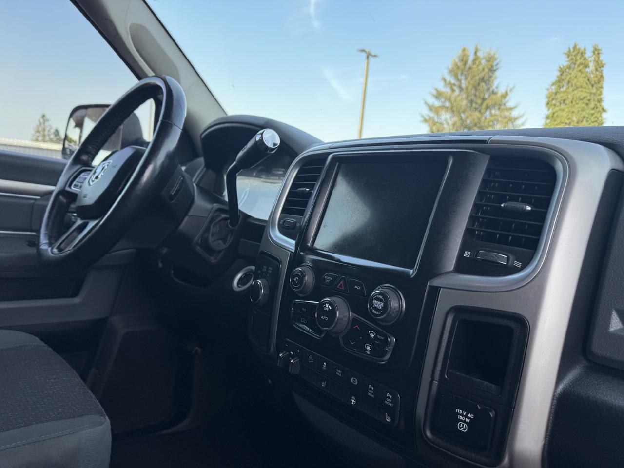 RAM 2500 SLT Crew Cab SWB 4WD 2017