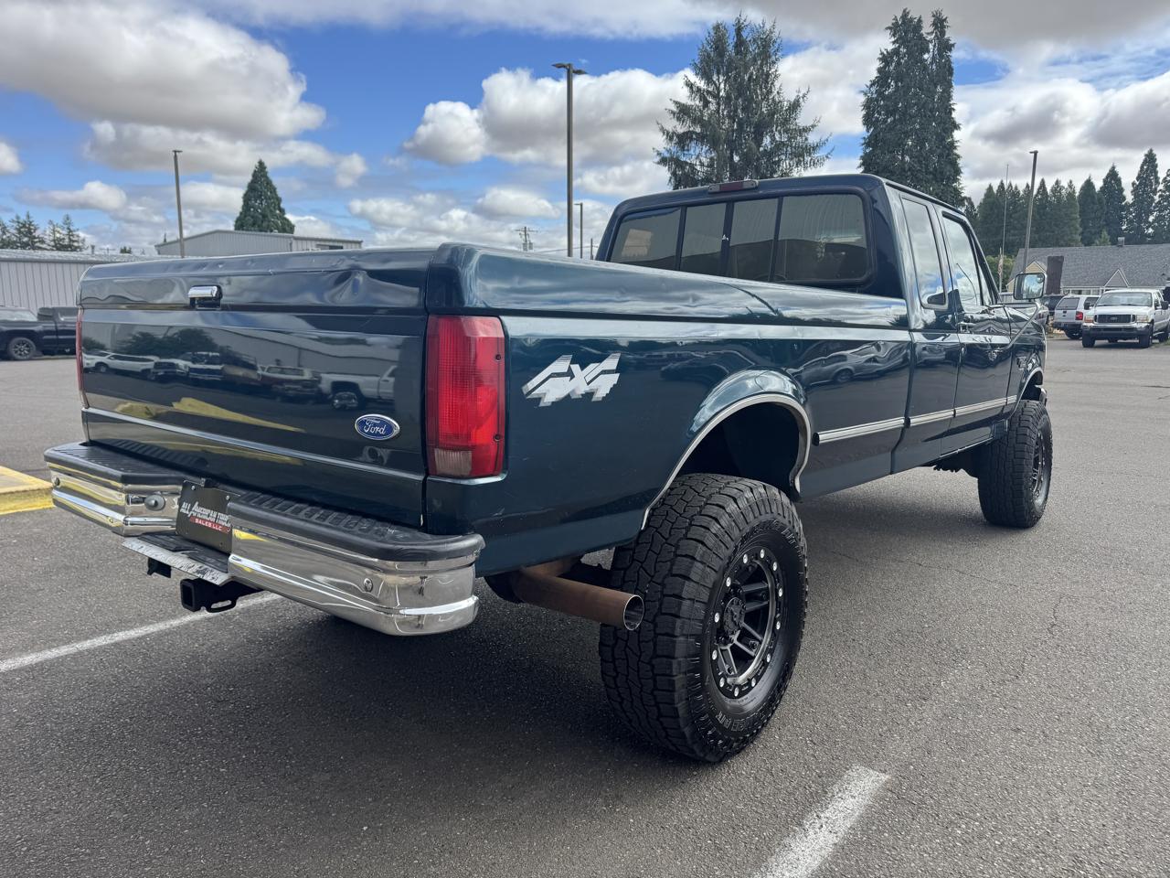 Ford F-250 XL SuperCab Long Bed 4WD 1996