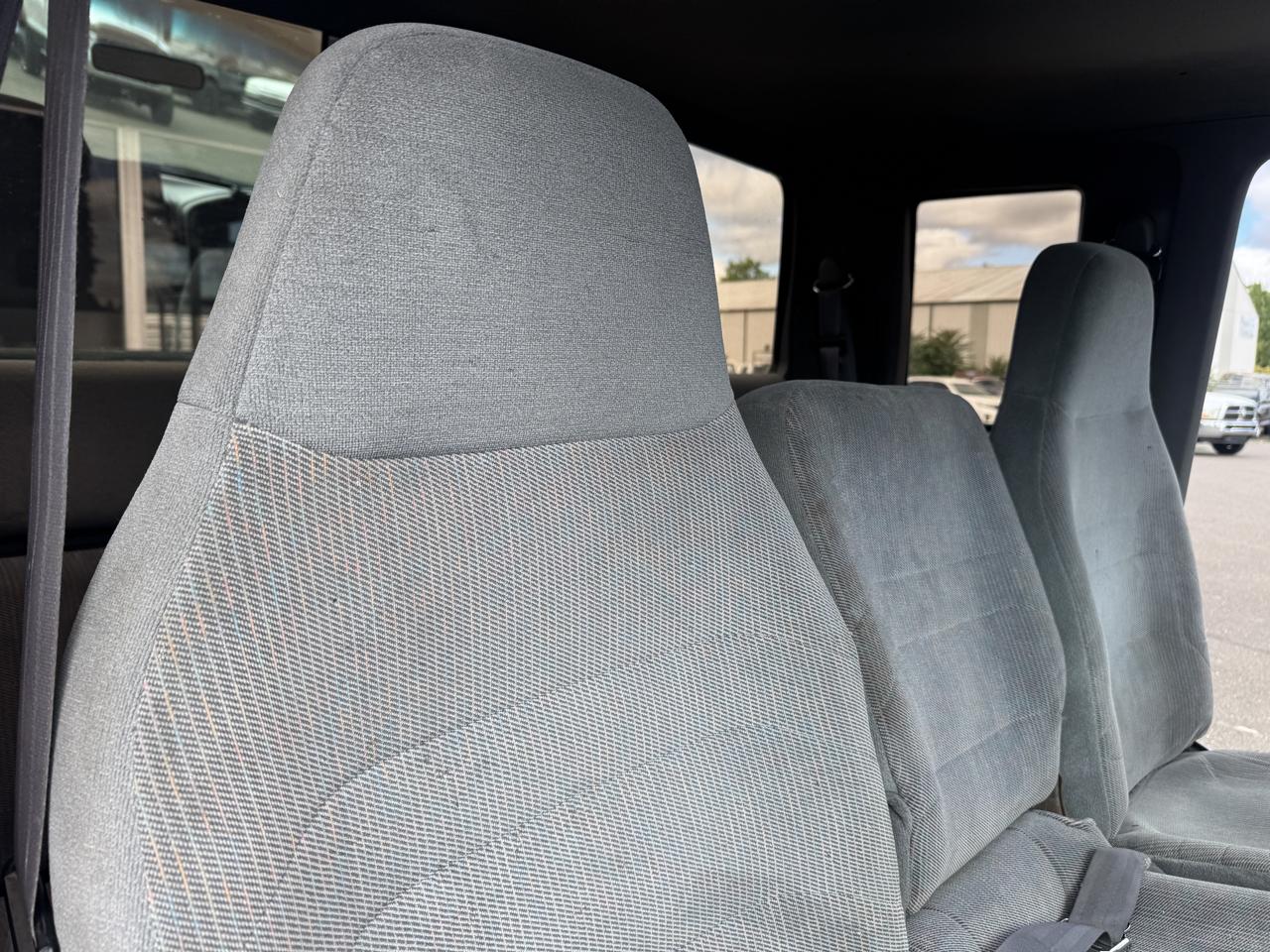 Ford F-250 XL SuperCab Long Bed 4WD 1996