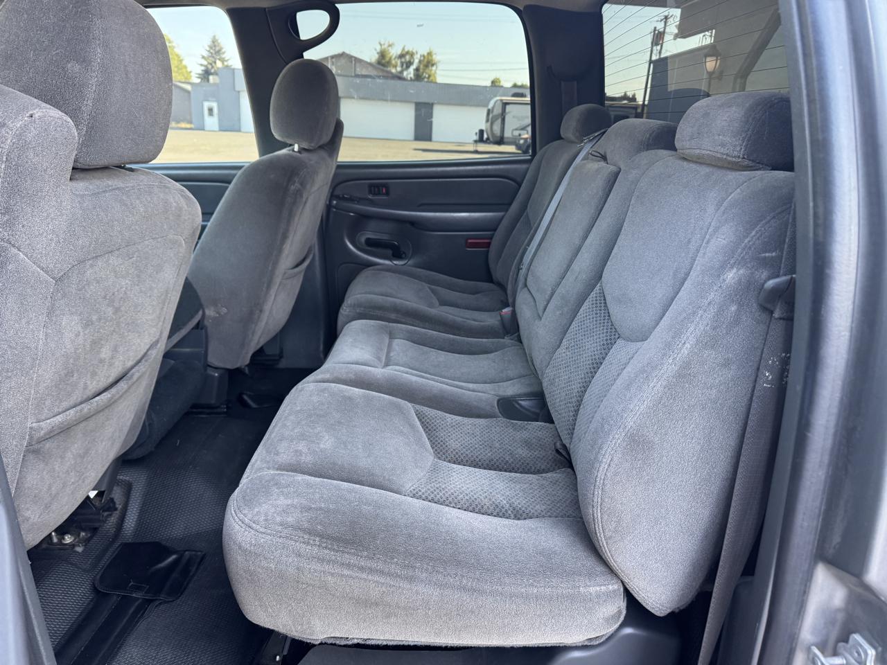 Chevrolet Silverado 2500HD Work Truck Crew Cab Long Bed 4WD 2006