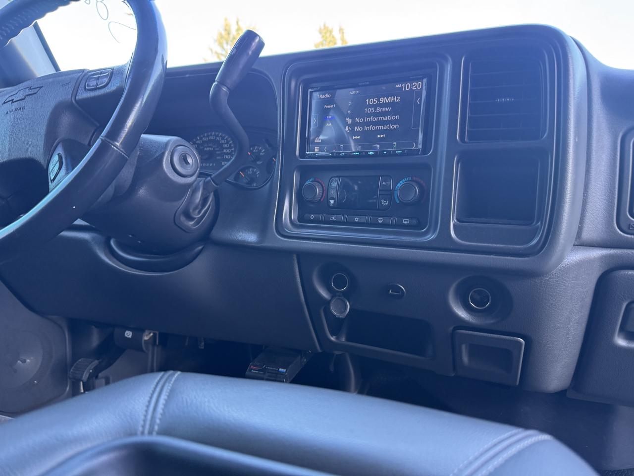 Chevrolet Silverado 2500HD Work Truck Crew Cab Long Bed 4WD 2006