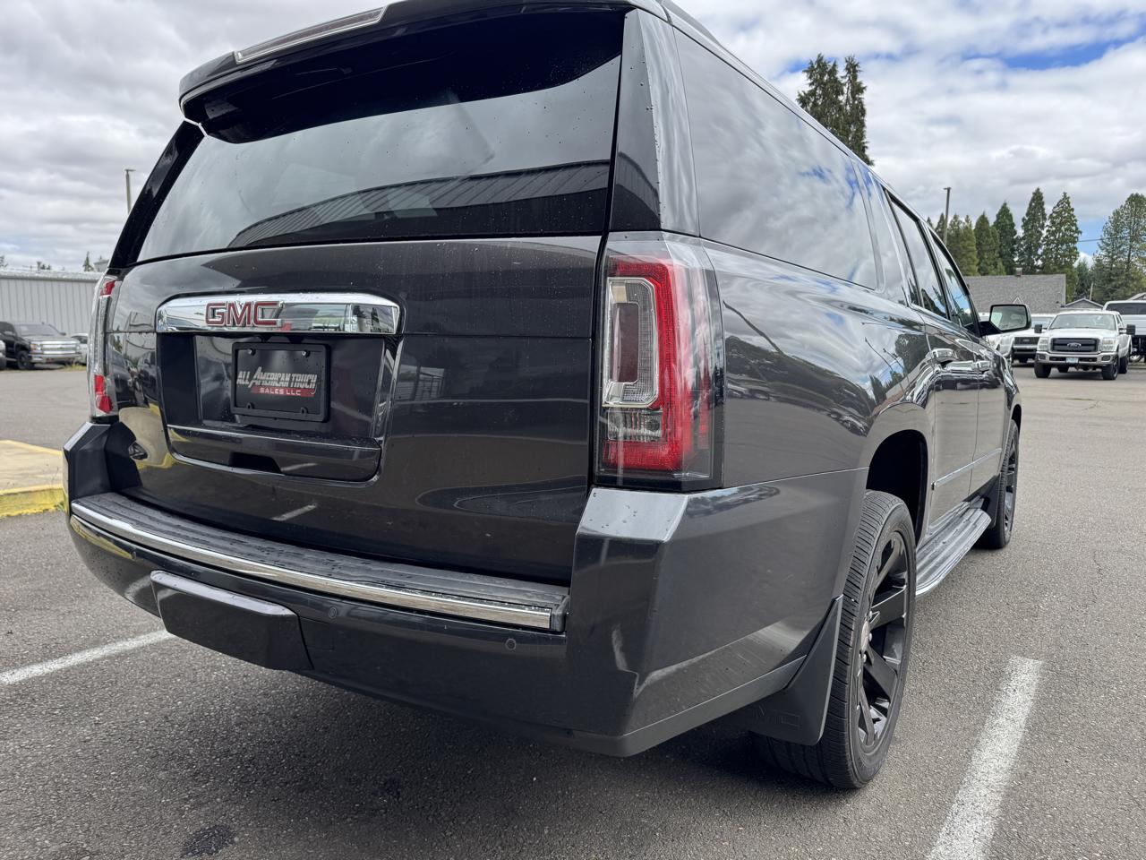GMC Yukon Denali XL 4WD 2015