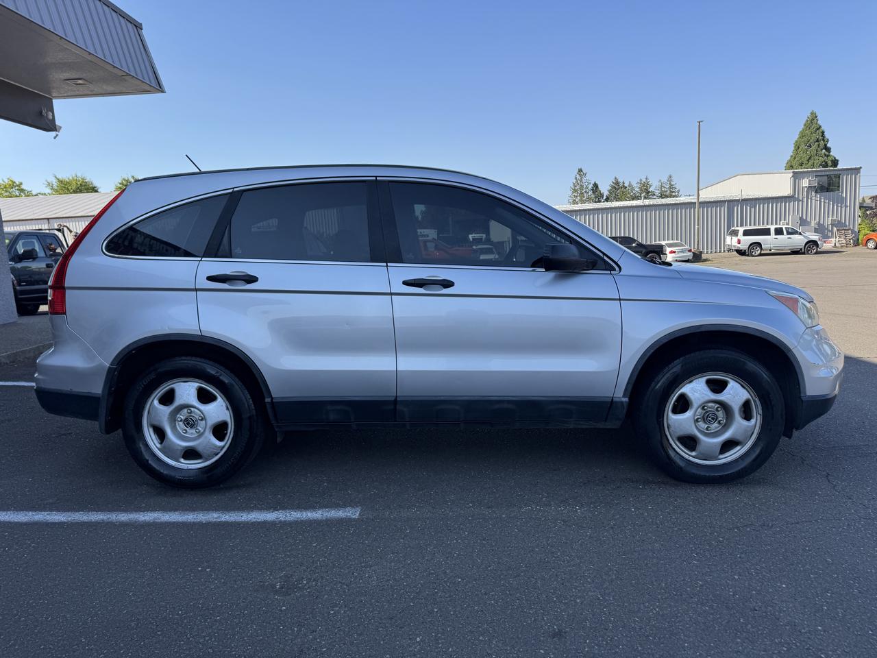 Honda CR-V LX 4WD 5-Speed AT 2011