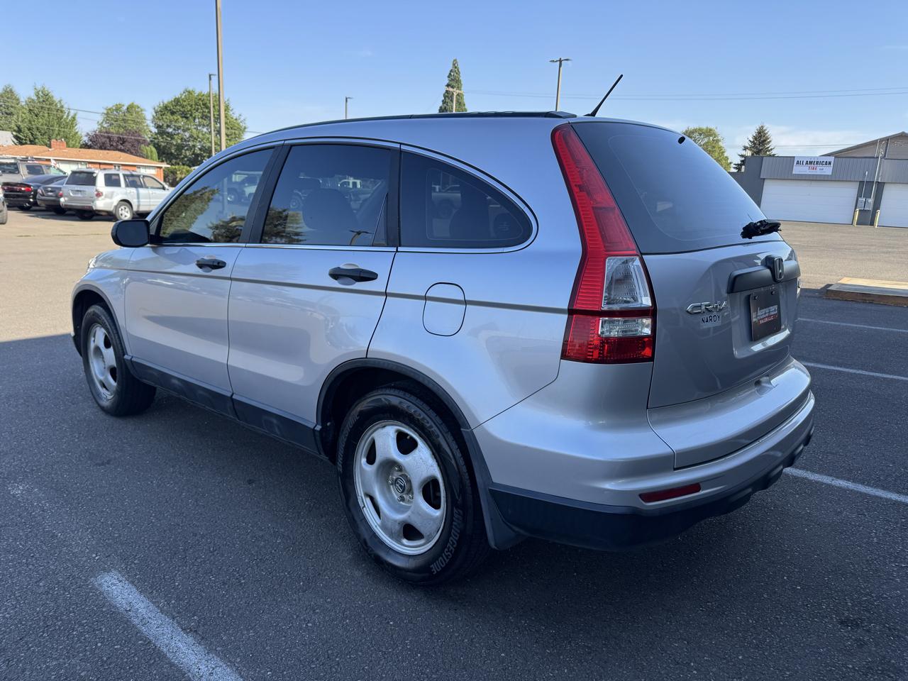 Honda CR-V LX 4WD 5-Speed AT 2011