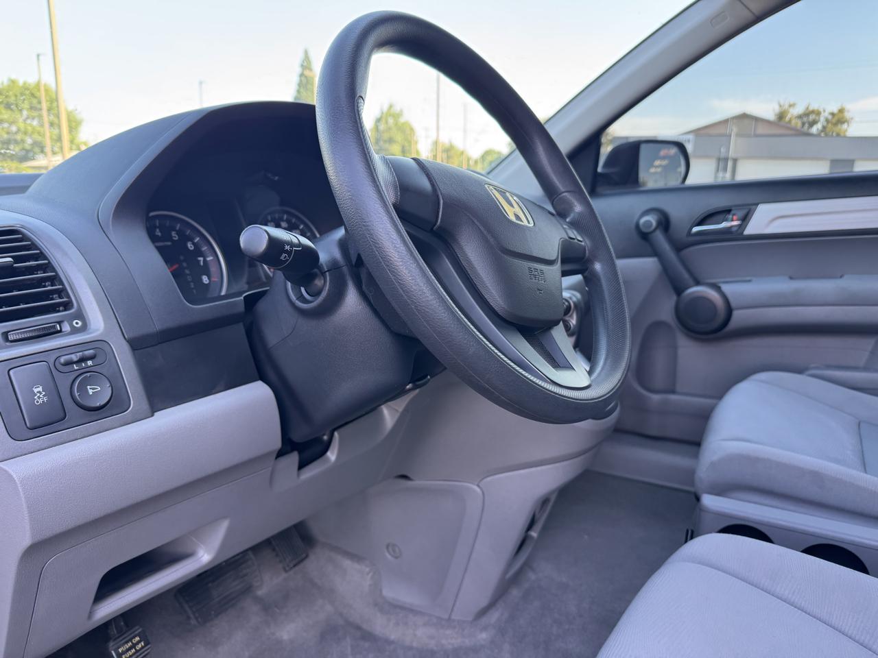 Honda CR-V LX 4WD 5-Speed AT 2011
